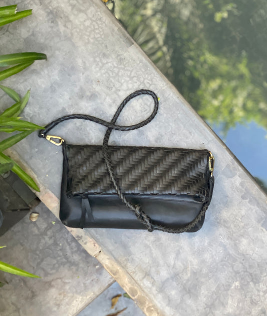 Braid Leather Fold Bag - Black Rebel