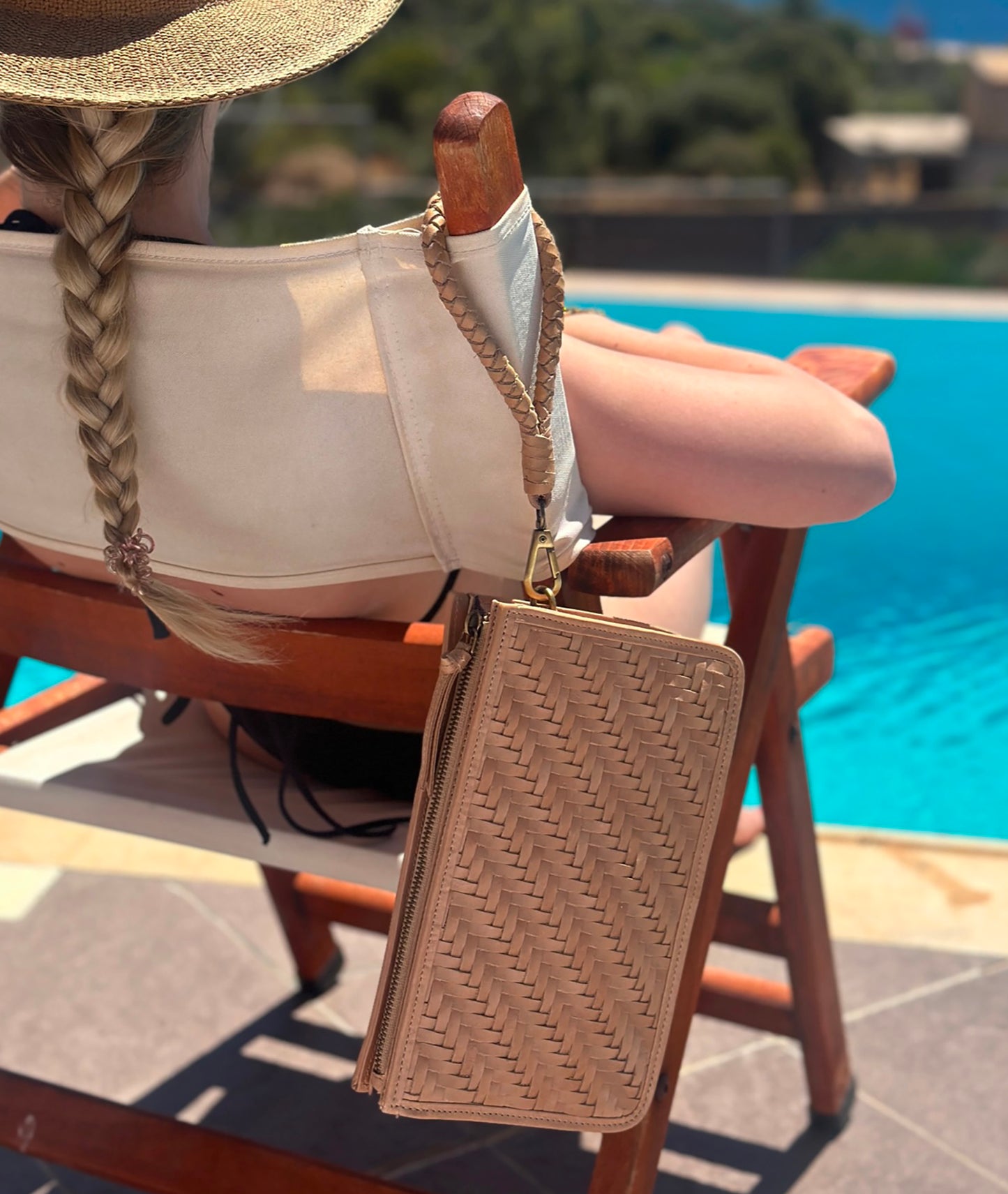 Braid Leather Hand Bag - Natual