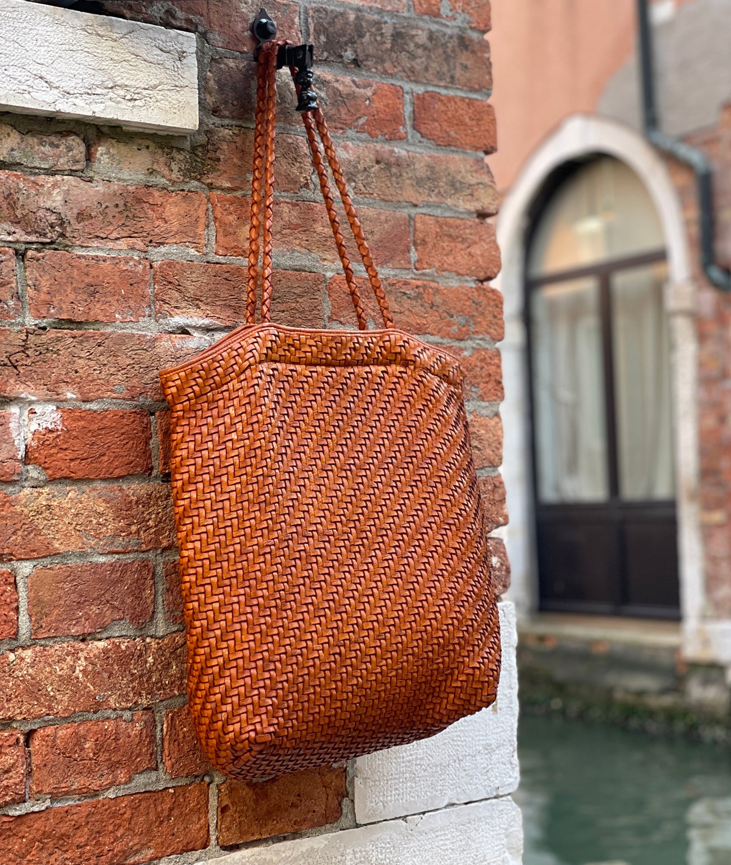 Soft Leather Tote - Deep Amber